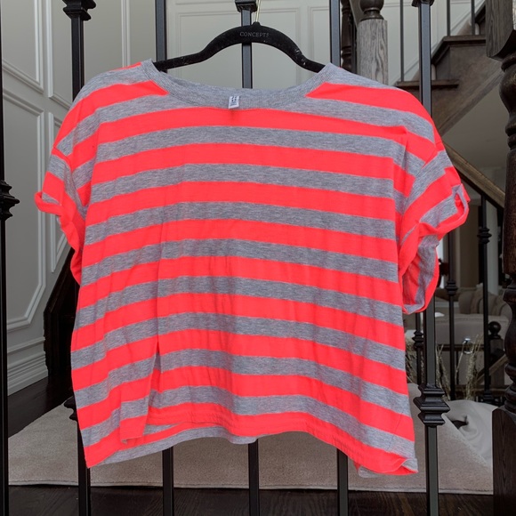 Grey and pink striped crop top - Picture 1 of 2